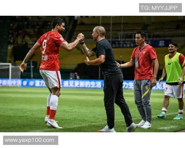 重庆羽毛球队以82分稳居精英赛积分榜首位展现强劲实力